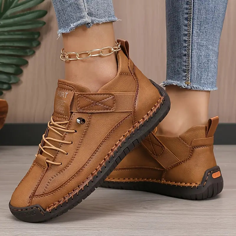 Néva boot